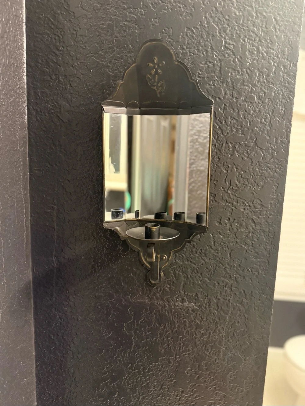 Vintage Home Interiors 5-Panel Mirrored Metal Wall Candle Sconce